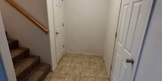 Spacious 2 bed/2.5 bath with bonus room townhome off Road 68 Spacious 2 bed/2.5 bath with bonus room townhome off Road 68 Gallery 7