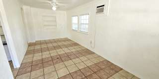 15 N Mango St # W Gallery 4