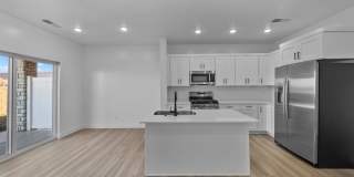 Newly Built 4 Bedroom Townhome! Gallery 1