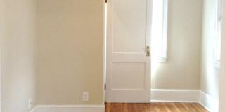 Huge 3 bed in Somerville Gallery 8