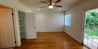 MOVE-IN READY! House w/full guest unit; near to Ventura Blvd! Gallery 15