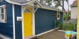 Tiny House on South Walnut Street Gallery 1