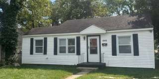 **IF YOU SIGN A 2 YEAR LEASE, PAY RENT ON TIME EACH MONTH AND DONT DEFAULT ON YOUR LEASE. WE WILL GIVE YOU A CREDIT FOR HALF OF YOUR LAST MONTH'S RENT.**3 bedroom 1 bathroom single family house **IF YOU SIGN A 2 YEAR LEASE, PAY RENT ON TIME EACH MONTH AND DONT DEFAULT ON YOUR LEASE. WE WILL GIVE YOU A CREDIT FOR HALF OF YOUR LAST MONTH'S RENT.**3 bedroom 1 bathroom single family house Gallery 1