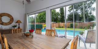 3020 Oxford Street Gallery 9