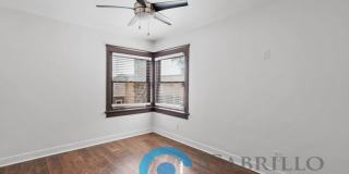 2205-9 Broadway Gallery 19