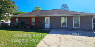 7441 Quorum Drive Gallery 3