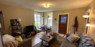 3 Bedroom 1 Bath House - Close to Downtown Iowa City Gallery 3