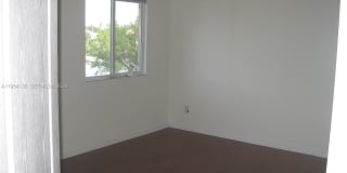 19351 SW 61st St Gallery 76