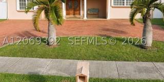 10955 SW 177th Ter Gallery 1