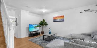 2218 SE 26th Ln Gallery 1