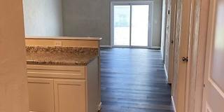 2 Bedroom, 2 Bathroom duplex with garage Gallery 68