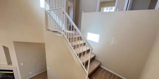 Gorgeous 3Bed/2.5Bath, 2-Story home located in Summerlin Gallery 14