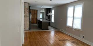 $1,600 - One of a Kind Bungalow in Hamtramck Gallery 5