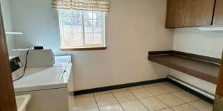 Grand 5Bd/3Ba Two Story Home w/ Bonus Room! 1409 NW Portland Ave! Gallery 24