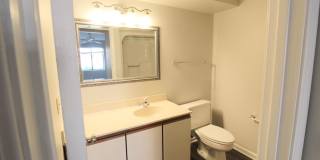 First Floor 2 bedroom condo for rent! 1112-1 Blue Ridge Dr Gallery 20