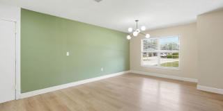 Spacious 4BR Corner Lot Home in Temple Terrace – Fenced Yard & 2-Car Garage Gallery 11