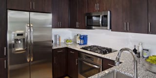 The Lincoln Scottsdale Gallery 24