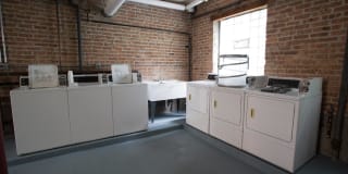 5415 S. Woodlawn Avenue Gallery 8