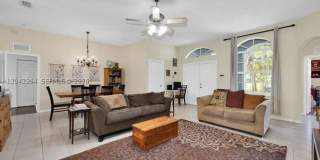 2405 SE 5th Ct Gallery 10