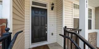 Fantastic Three Bedroom Townhouse in Charlotte Gallery 4
