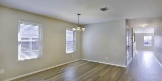 233 N WILLOW WAY Gallery 21