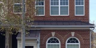 BEAUTIFUL CONDO TOWNHOUSE IN CENTREVILLE - CLOSE TO DULLES & DC Gallery 1