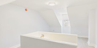 2 Bedroom Single Family on Penn with Bonus Room Gallery 24