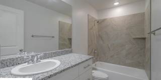 Pet friendly 3 Bedroom Townhome in Washington! Gallery 39