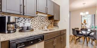 Affordable Housing - Madison Southpark Apartment Homes Gallery 19