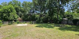 HUGE PRICE REDUCTION & READY FOR MOVE IN - AVAILABLE NOW! Gallery 19