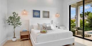 685 6th Ave Gallery 15