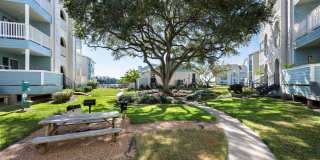 Lakeside At Campeche Gallery 33