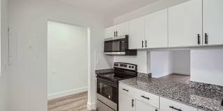 Lakeshore Presidential Apartments Gallery 17