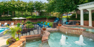 Fairfax Square Gallery 11