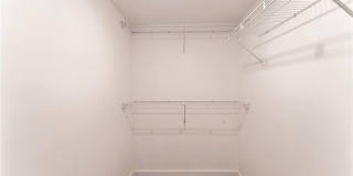 5 Carlton Avenue Gallery 17