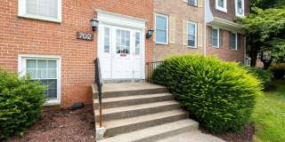 702 QUINCE ORCHARD Boulevard Gallery 1