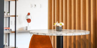 Ellis at Bel-Red Gallery 30