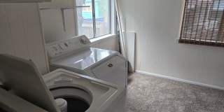 CUTE 2 bedroom, 1 bath cottage on WESTSIDE of Colorado Springs Gallery 12