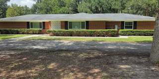 5 Bedroom 3 Bath Home with Pool available for Rent Gallery 1