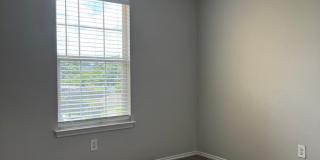 3 BR/2.5BA | Newly Renovated Single Family Home | 1-Car Covered Parking | Fenced backyard! Gallery 15