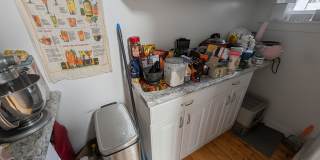 Large 3-bed/1-bath Apartment in the Heart of Rogers Park! Gallery 20