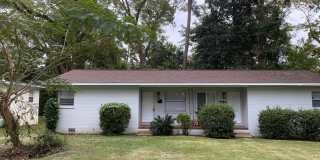 2 Bedroom / 1 Full Bath - Newly Reno 2 Bedroom / 1 Full Bath - Newly Reno Gallery 1