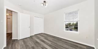 4960 CLARENDON Terrace Gallery 31