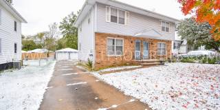 2 Bedroom 1.5 Bath Home Gallery 1