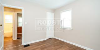 Welcome to this charming 2 bedroom, 1 bathroom home for rent in Columbus, OH! Gallery 8