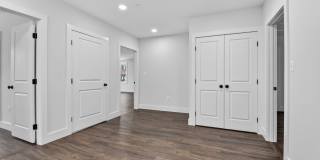 Spacious New Build in Quiet Glenmont / Silver Spring - Available Now Gallery 38