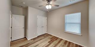 LUXURY 3 Bedroom 2.5 Bathroom Townhome in Piedmont Schools- Neighborhood Park and Basketball Court Gallery 18