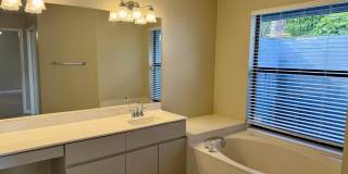 13427 Kingsbury Drive Gallery 16