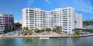 9102 W Bay Harbor Dr Gallery 5