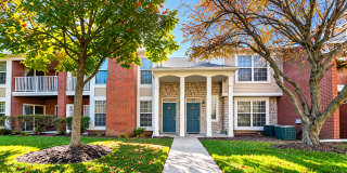 BEAUTIFULLY REMODELED FIRST-FLOOR CONDO | 2 BEDROOMS, 2 FULL BATHS & ATTACHED GARAGE! Gallery 1